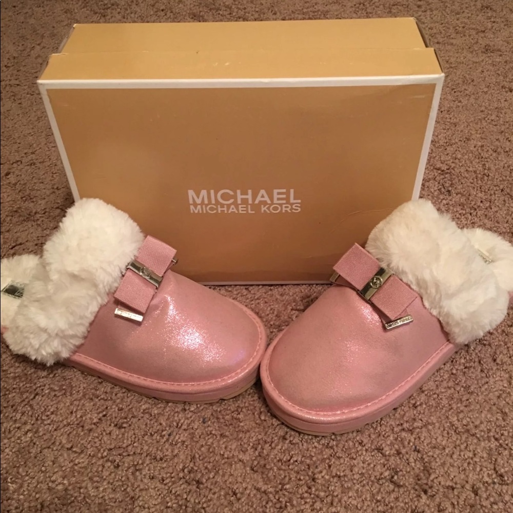 SOLD!!!!! Michael kors slippers